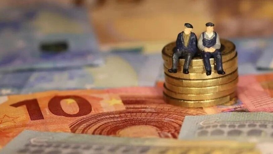 谁给姜妍涂的粉底,管家婆精准期选一肖怎么用,全面解答解释落实_粉丝版V4.79